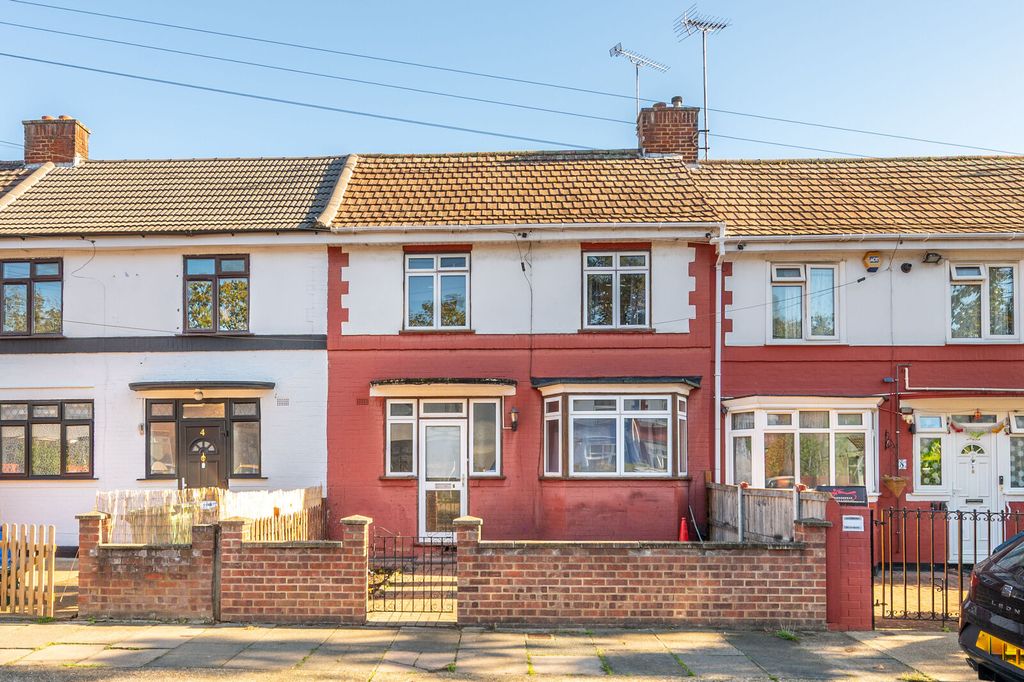 Property photo 1 of 8