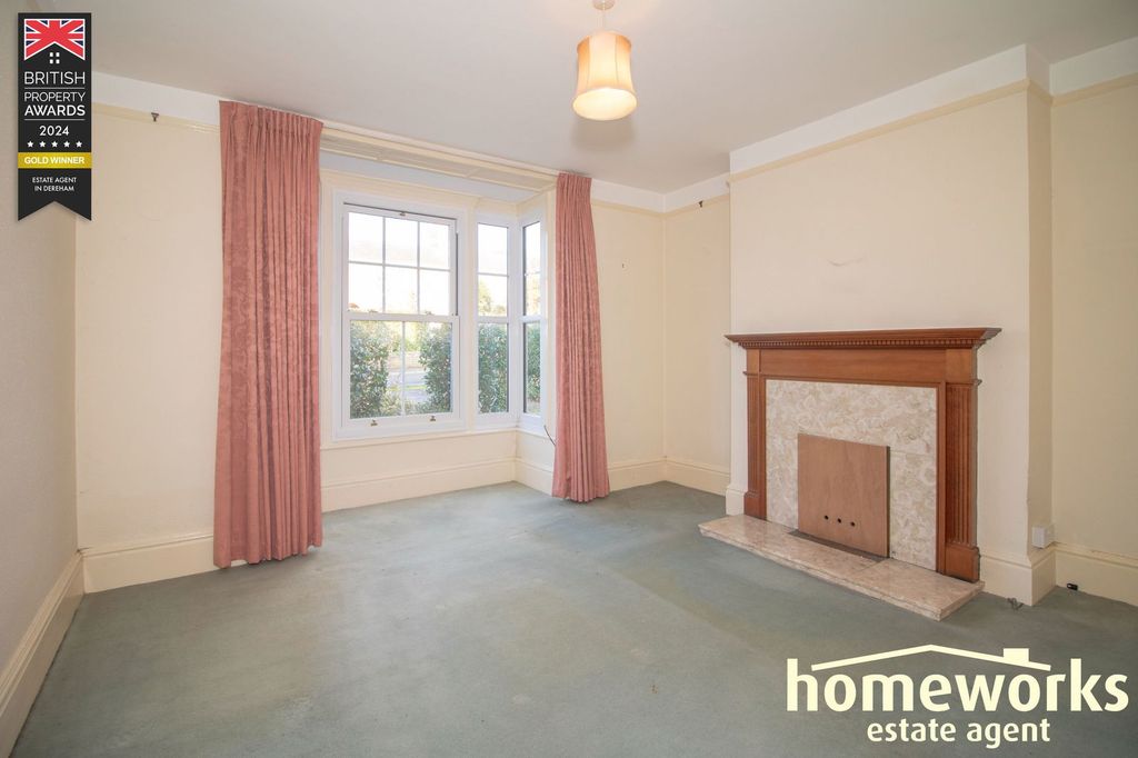 Property photo 3 of 15