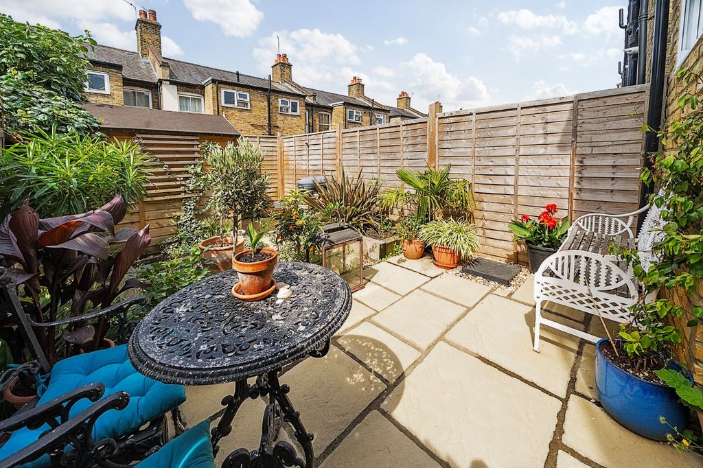 Property photo 3 of 10 Picture No. 04