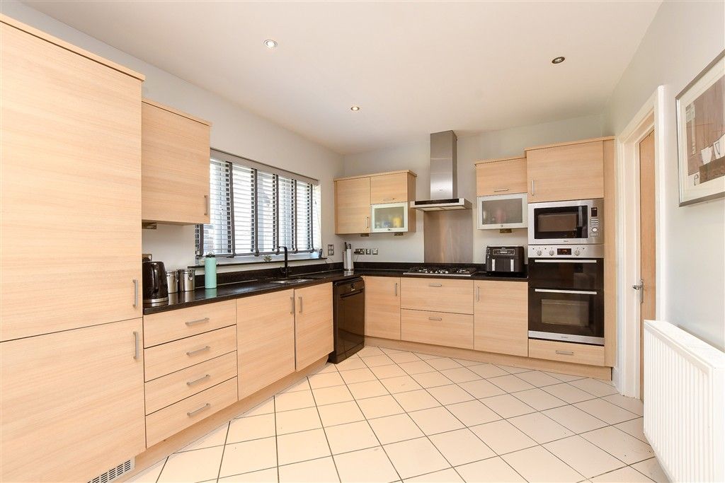 Property photo 3 of 14 Kitchen/Diner