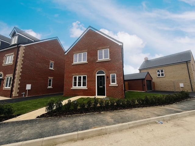 Property photo 1 of 22 Front