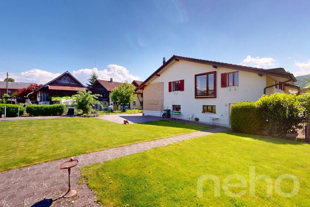 Property photo 3 of 13
