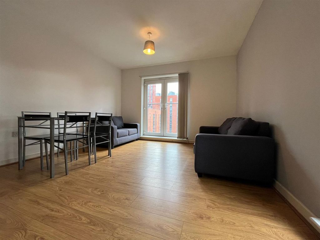 Property photo 2 of 13