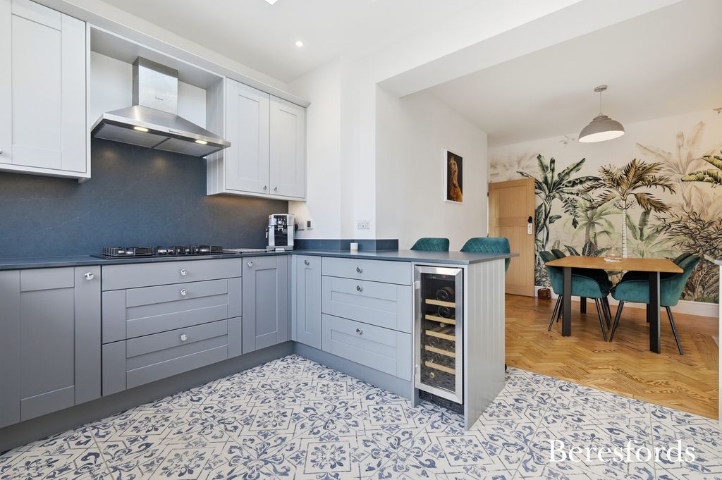 Property photo 3 of 29 Picture No. 26