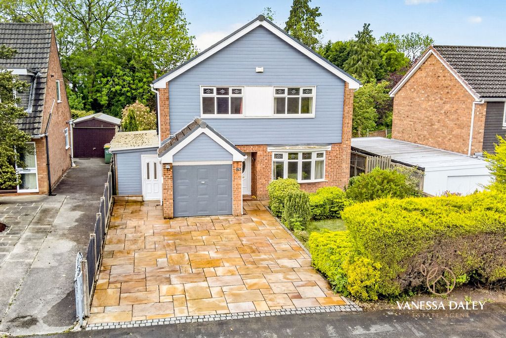 Property photo 1 of 44