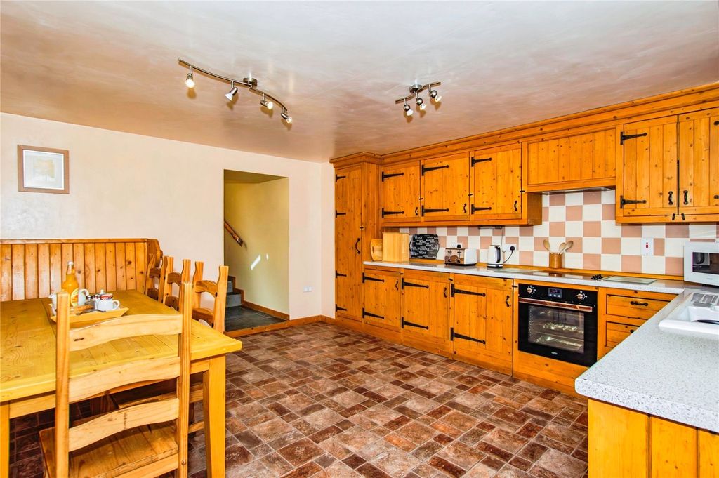Property photo 3 of 50 Picture No. 11