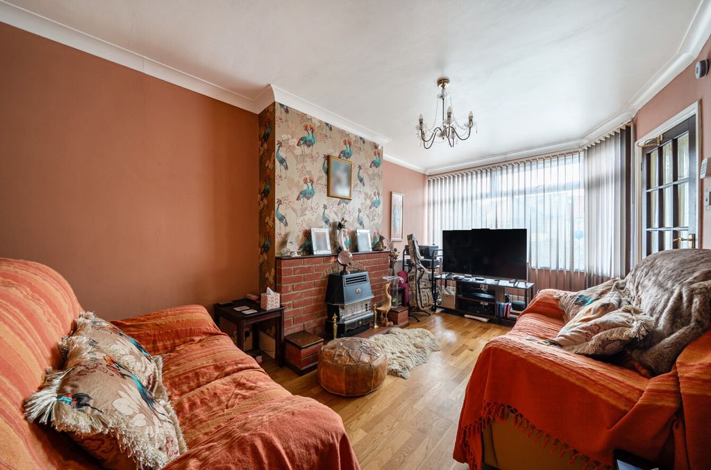Property photo 3 of 22 Reception Room