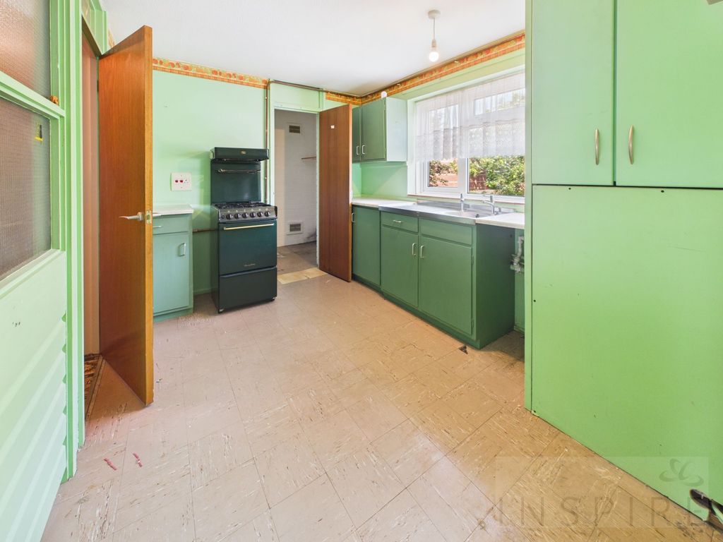 Property photo 3 of 14