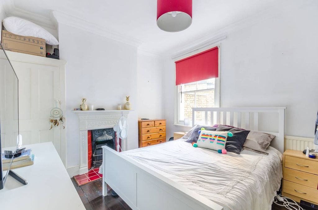 Property photo 1 of 8