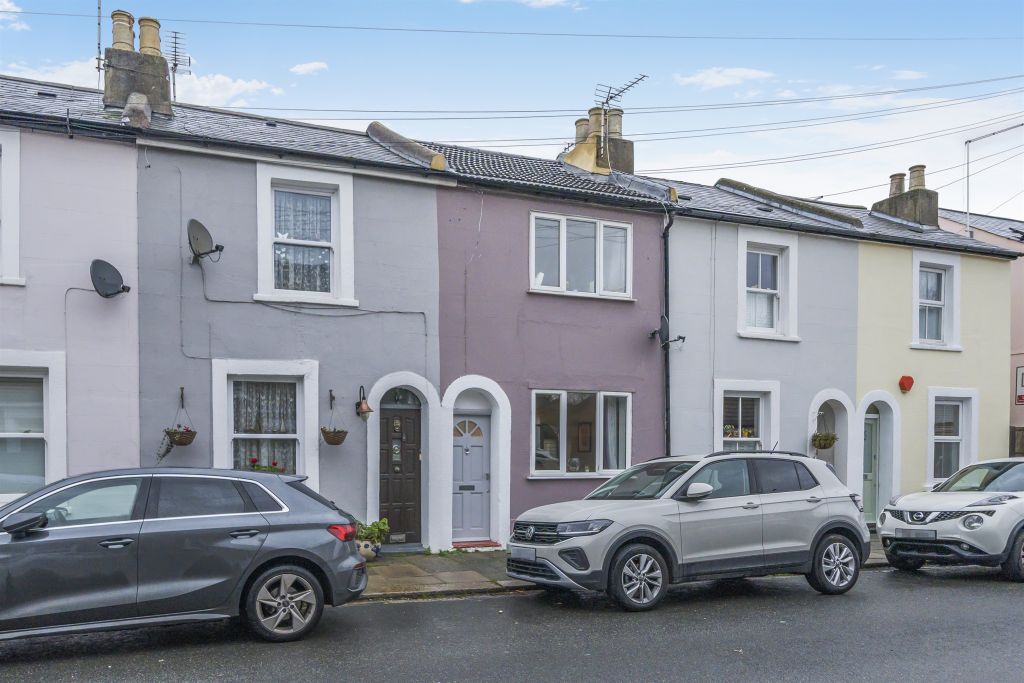 Property photo 1 of 12