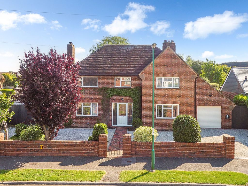 Property photo 1 of 24