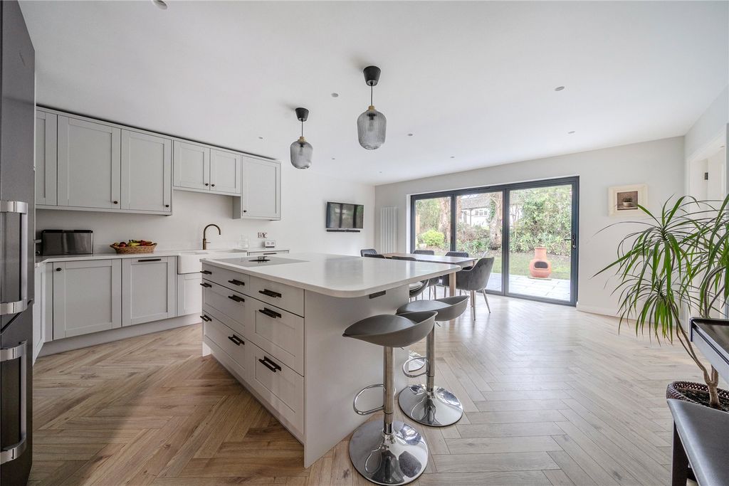 Property photo 2 of 21 Picture No. 07