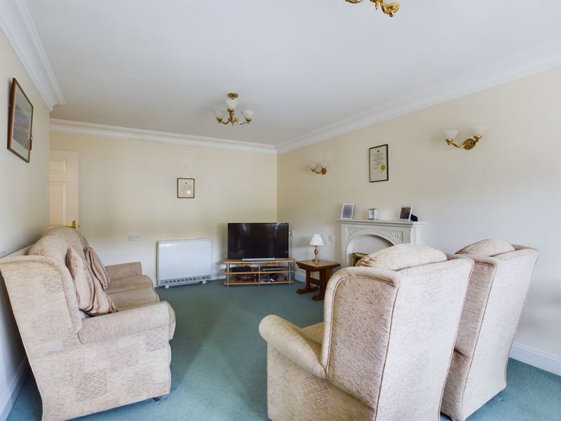 Property photo 3 of 14 Living Room