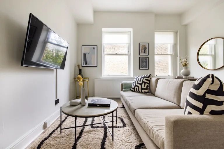 Property photo 1 of 6 Reception Room.Jpg