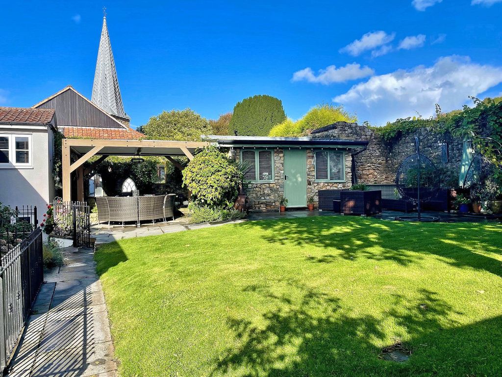 Property photo 3 of 29