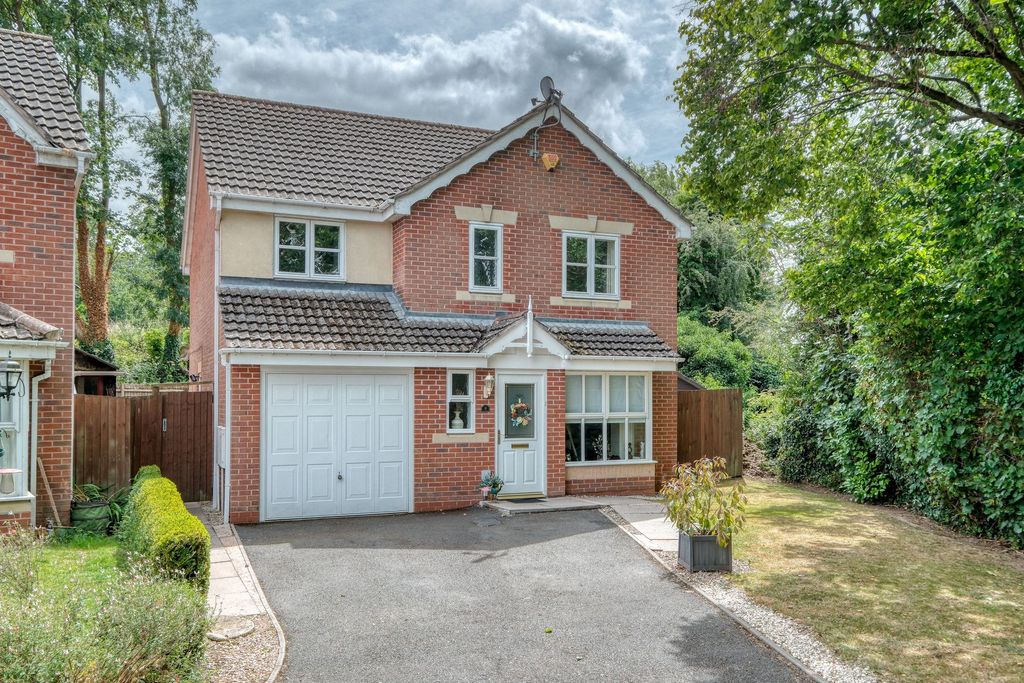 Property photo 1 of 18