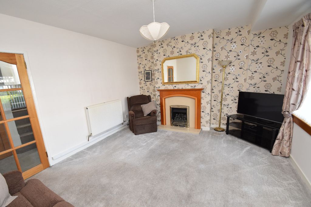 Property photo 3 of 21 4336414
