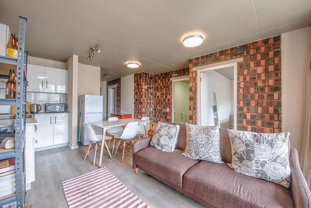 Property photo 2 of 19 Kw1694842