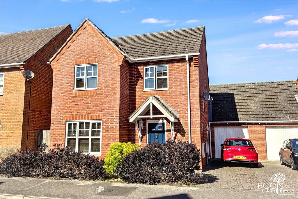 Property photo 1 of 12 Frontage