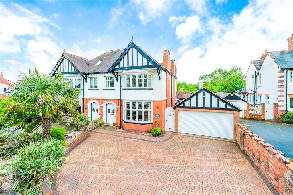 Property photo 1 of 70 Picture No. 94
