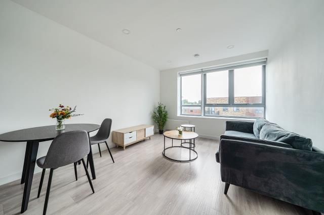Property photo 3 of 15 Dining Area