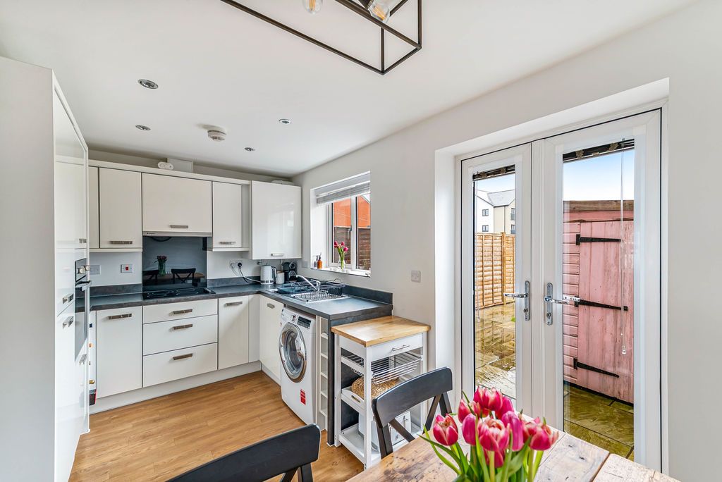 Property photo 3 of 17 Photo 14