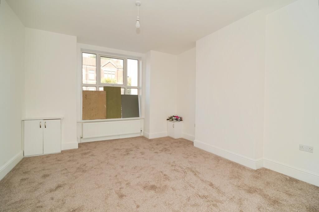 Property photo 3 of 14 Image