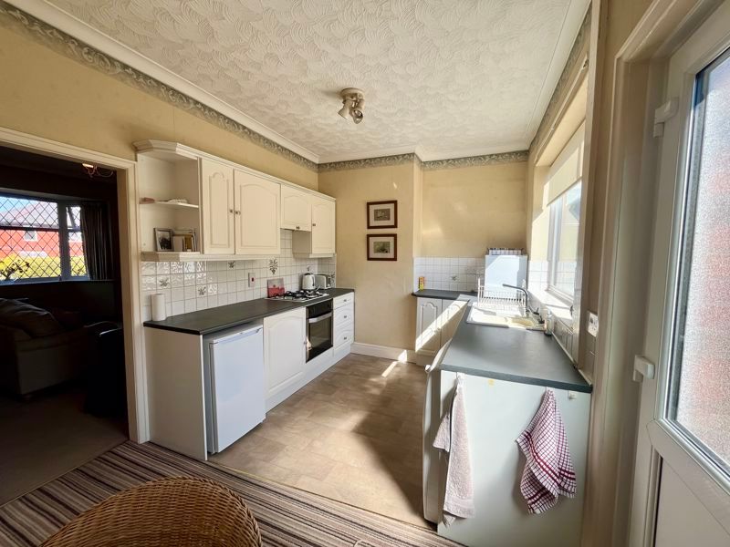 Property photo 3 of 10 Photo 8