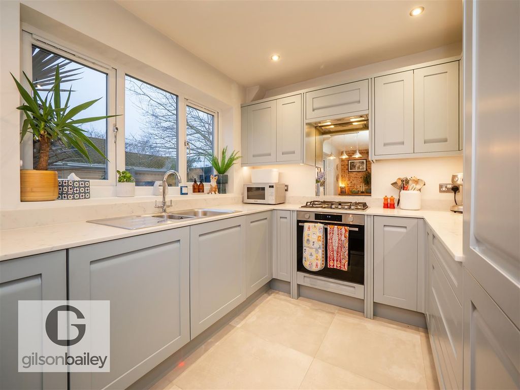 Property photo 3 of 33 86Mouseholdstreet-15.Jpg