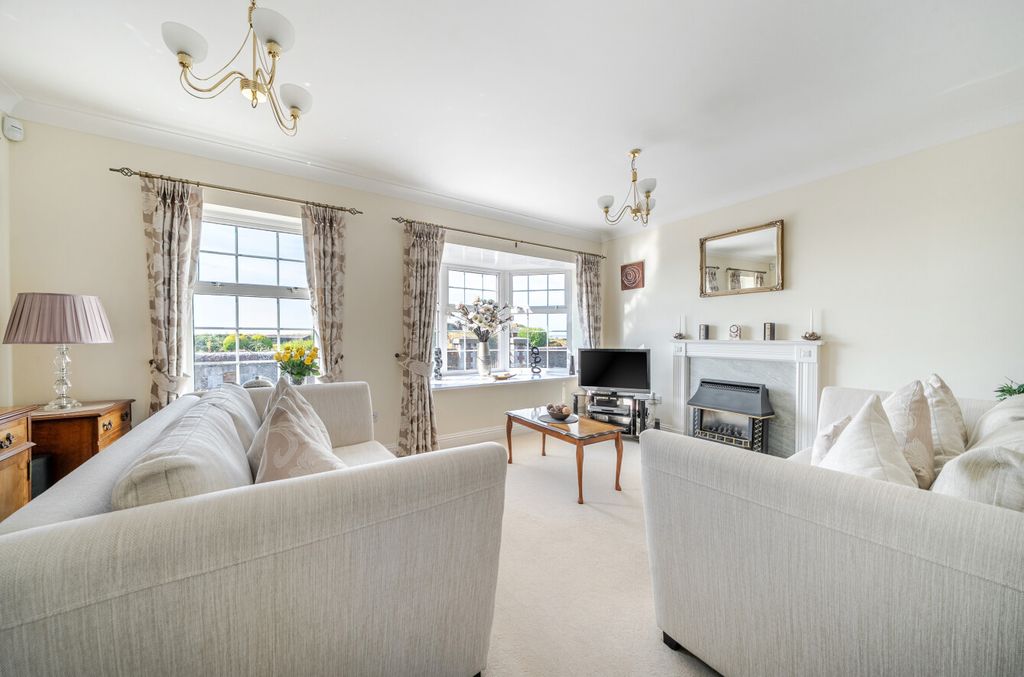 Property photo 2 of 17 1488616-6-6A58A41...