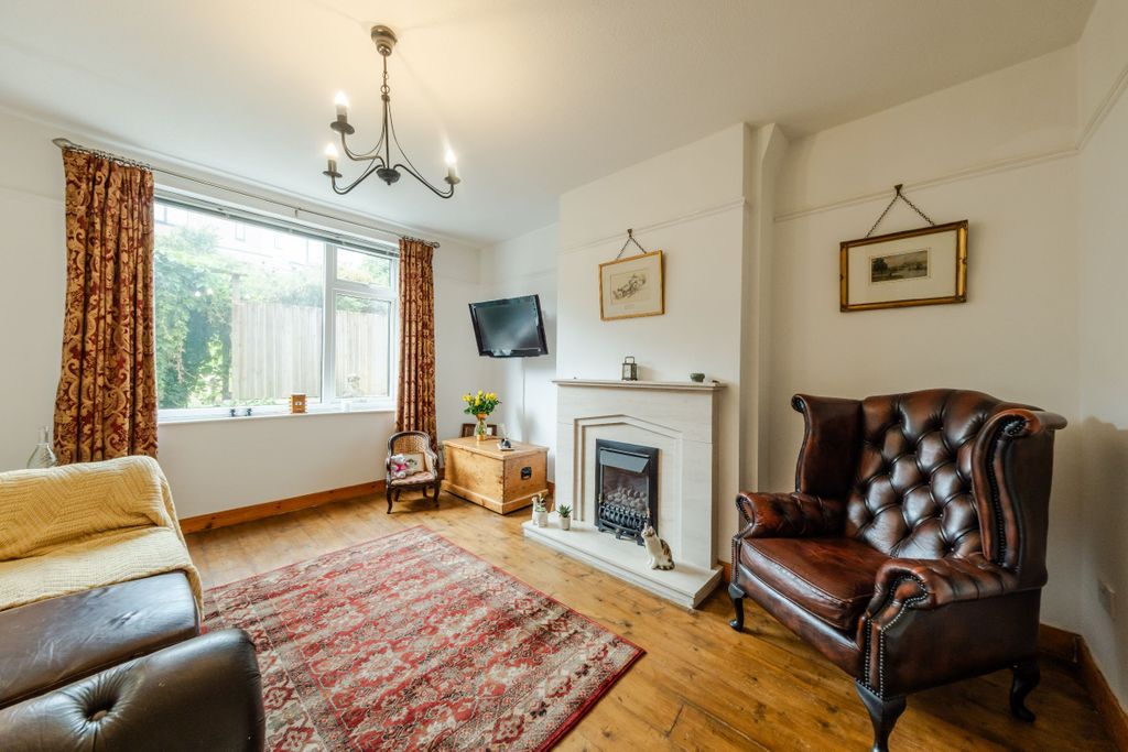 Property photo 3 of 23