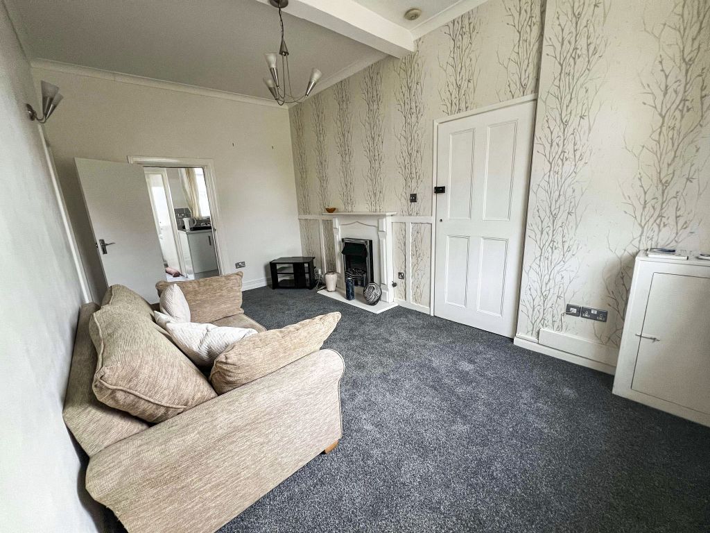 Property photo 3 of 10 3