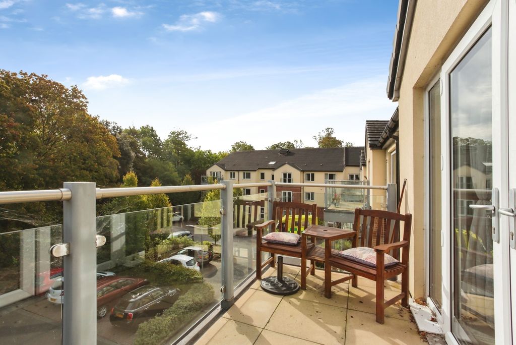 Property photo 3 of 17 Pbox-Img.Jpg
