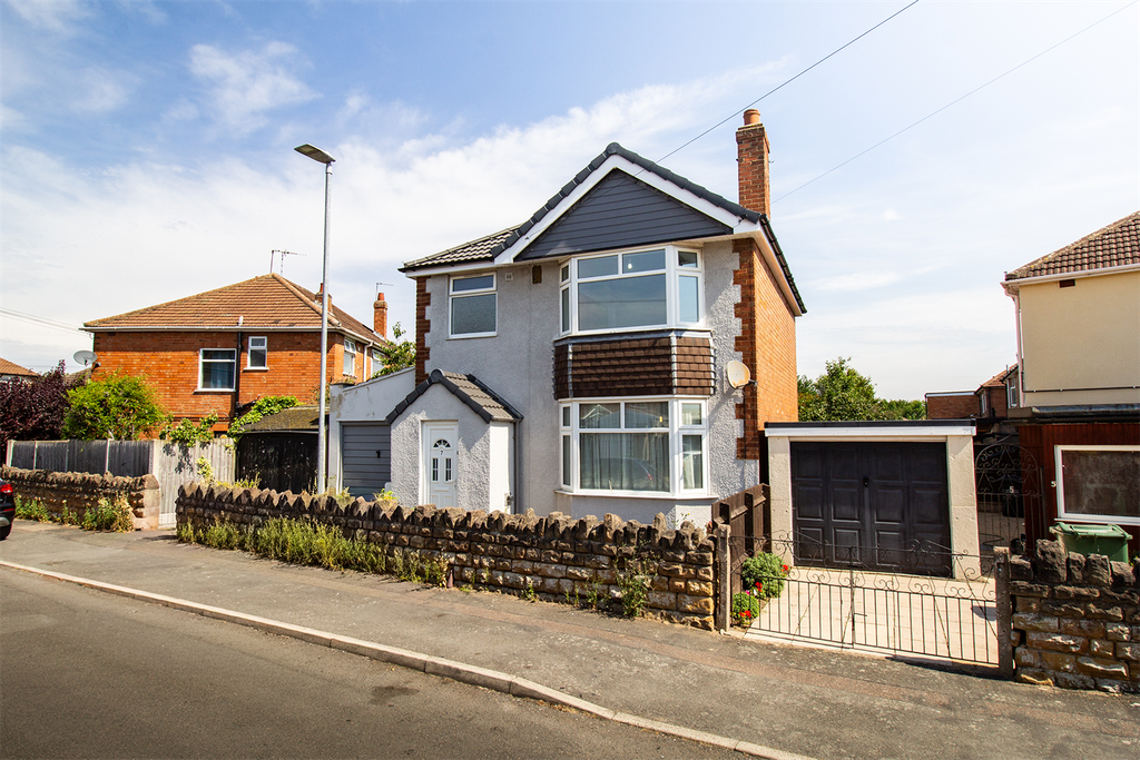 Property photo 1 of 31 Cliff Avenue