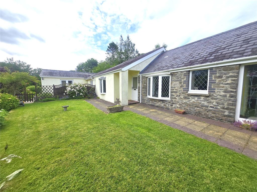 Property photo 1 of 24 Picture No. 30
