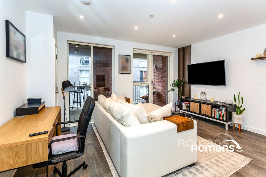 Property photo 2 of 19 Picture No. 04