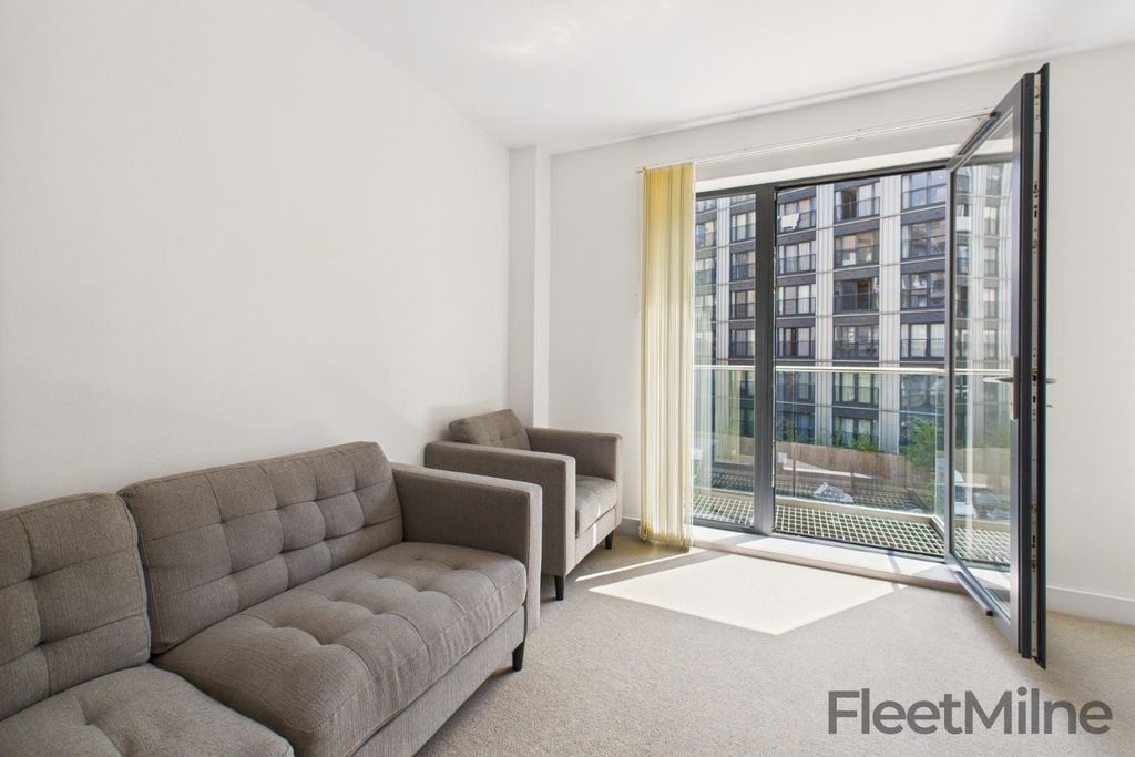 Property photo 1 of 20 Living Area