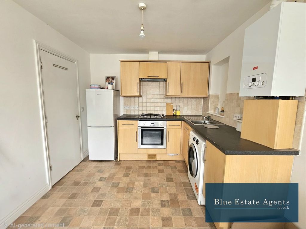 Property photo 1 of 6 Kitchen