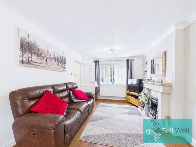 Property photo 2 of 27 Lounge