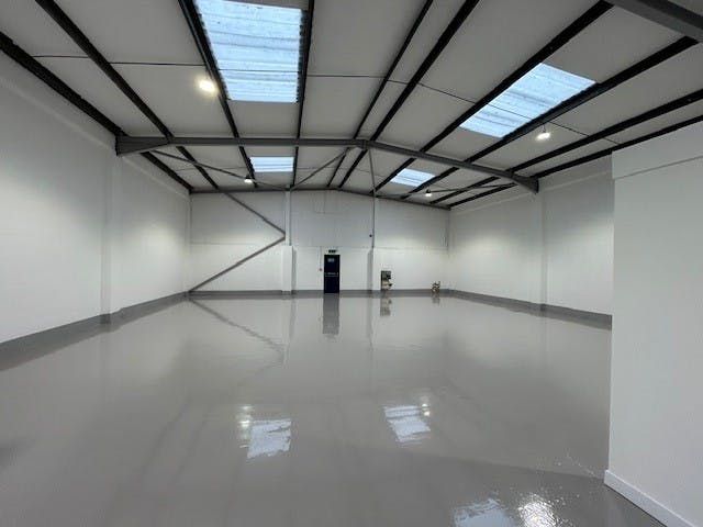 Property photo 2 of 5 Unit 6 Clifton Inter 2.Jpg