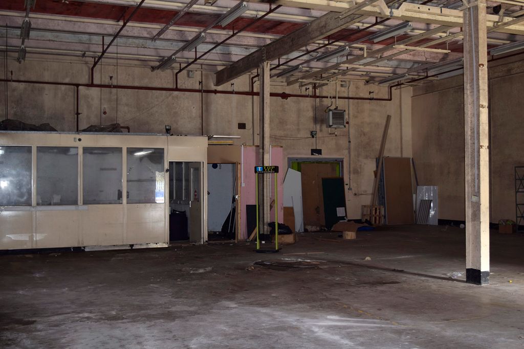 Property photo 3 of 6