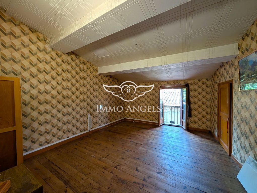 Property photo 3 of 4