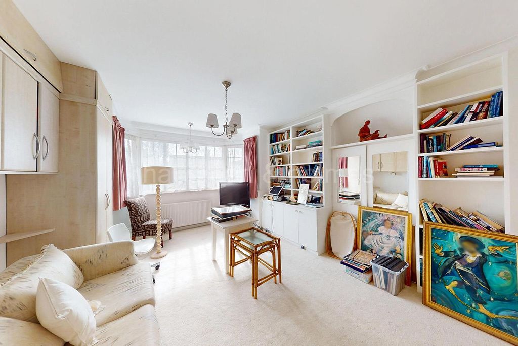 Property photo 3 of 19 W (14).Jpg