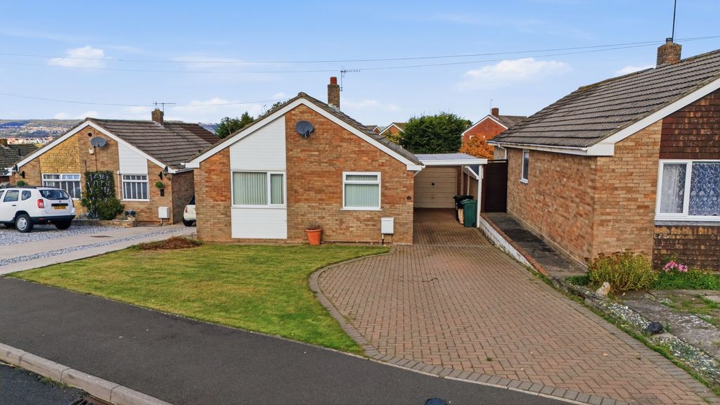 Property photo 2 of 25