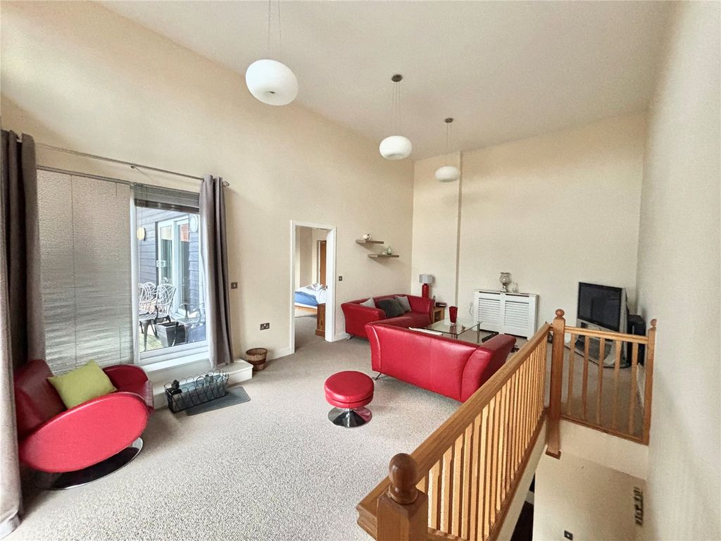 Property photo 2 of 16 Picture No. 07