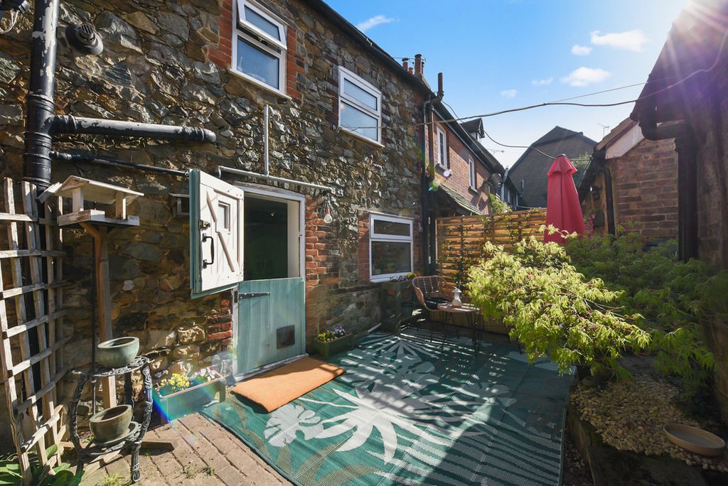 Property photo 2 of 11