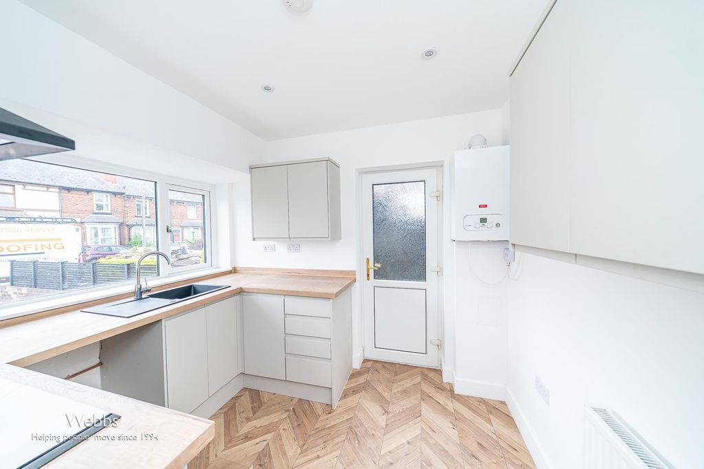 Property photo 2 of 23 Â© Webbs Estate Agents Â© (74 Of 123).Jpg