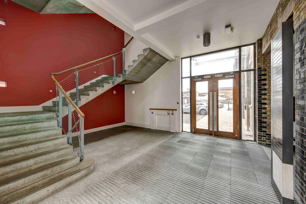 Property photo 2 of 5 25 Ashley Road 338526 Ent1_Rgb.Jpg