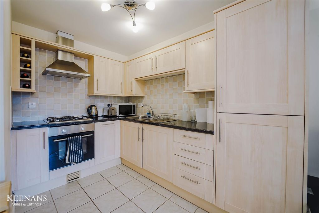 Property photo 3 of 18 17.Jpg