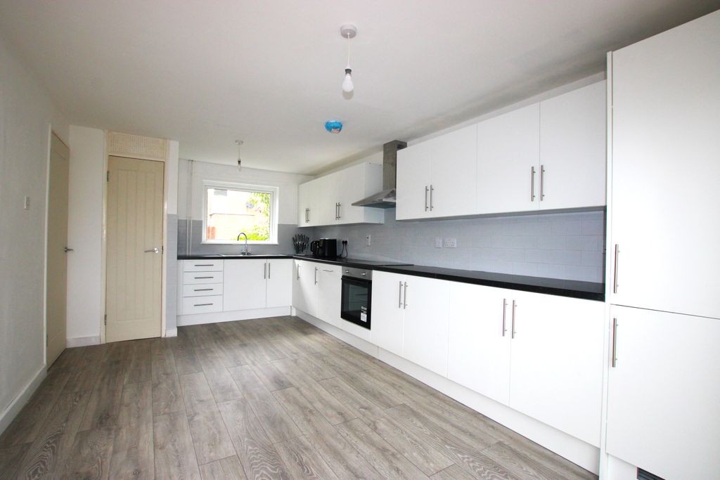 Property photo 3 of 11 Refitted Kitchen Area